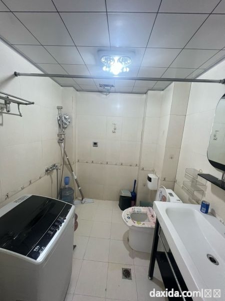 mmexport1756996885795.jpg
